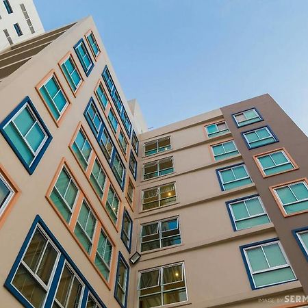 Right Place Sathorn Bangkok Exterior photo